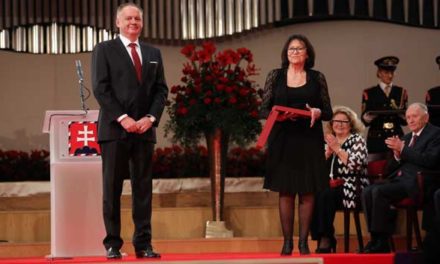President Kiska udělil státní vyznamenání i osobnostem z Česka