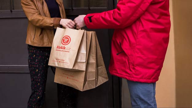 Košík.cz napraví chyby v nákupu dobrým skutkem