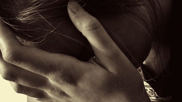 Šikanovaná pracovnice vyhozená kvůli věku vysoudila odškodné