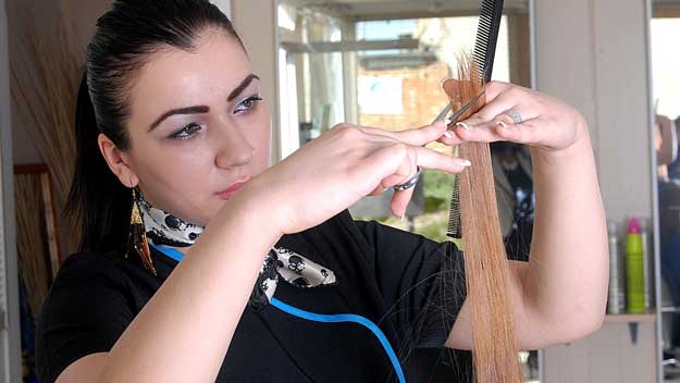 Cenově zvýhodněné kadeřnické služby pro dámy a pány