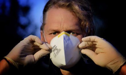 Pražské radnice ruší akce pro seniory