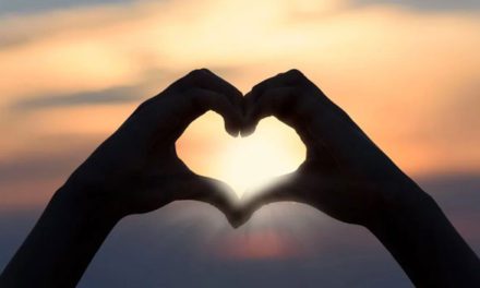 Pozor na seznamkové šmejdy kteří žádají platbu kartou