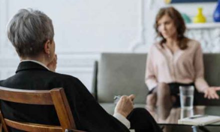 Specializované internetové stránky nabízejí psychologickou pomoc