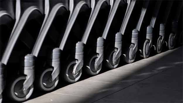 Obchody včetně potravin budou o velikonočních svátcích zavřené