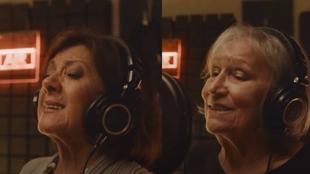 Osobnosti natočili Vánoční píseň všem lidem dobré vůle