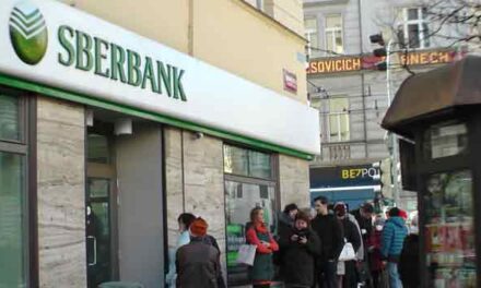 Výplaty důchodů na účty u Sberbank končí. Je nutné oznámit změnu banky