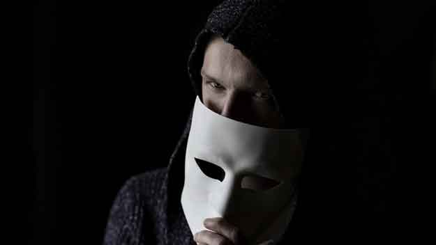 Nové triky šmejdů, komunikují z ukradených účtů vašich kamarádů