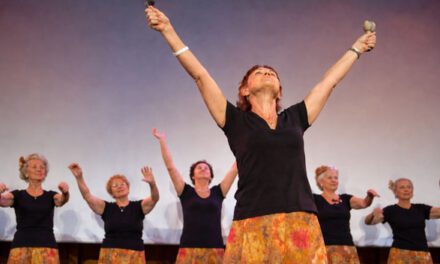 Stačí 10 minut pohybu denně: fyzioterapeutka radí, jak se zbavit bolesti a získat kondici